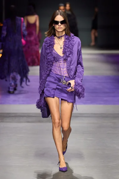 Look 35
